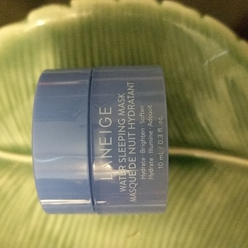 Water Sleeping Mask - Picture 3 of 3